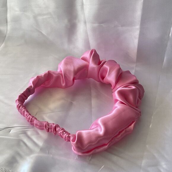 Pink Satin Headband wrap scrunched For Women Pleated design - Picture 5 of 7